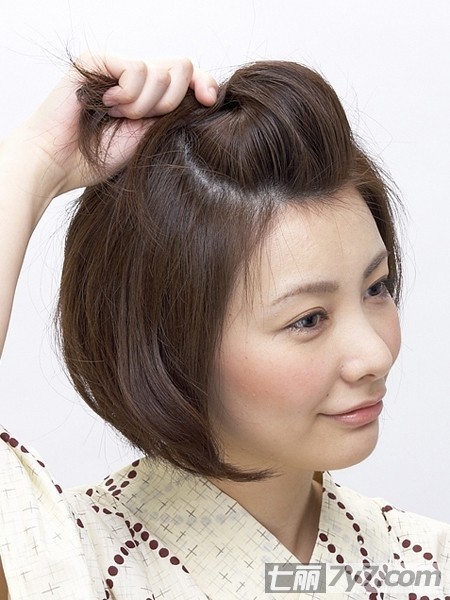 <em>短发怎么</em>扎<em>头发</em>简单好看 三款日本和服<em>发型</em>图