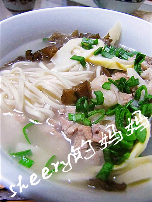 骨头汤面