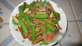 西芹豆干炒瘦肉