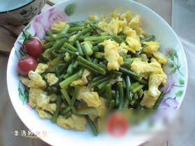 蒜薹炒鸡蛋