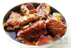 蒜蓉辣酱烧排骨