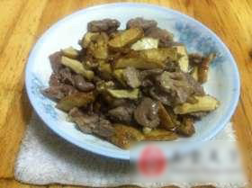 咸豆干炒猪肉