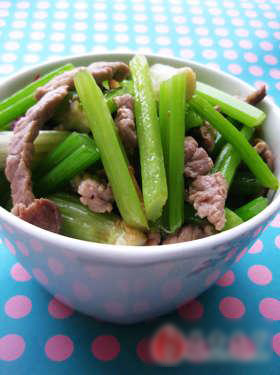 芹菜炒肉