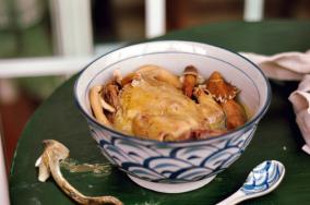 鸡枞菌煲鸽汤（高压锅版）
