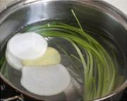 香菜,生挂面,白萝卜片,加带鱼,加适量即可15分钟水煮炸冰糖不姜片糊图片